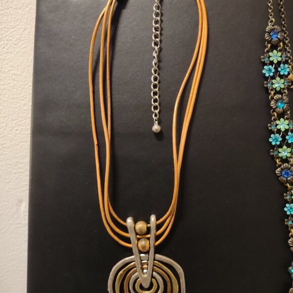 3 Vintage Necklaces - Shells Blue Crystals Bronze Medallion - Picture 3 of 9